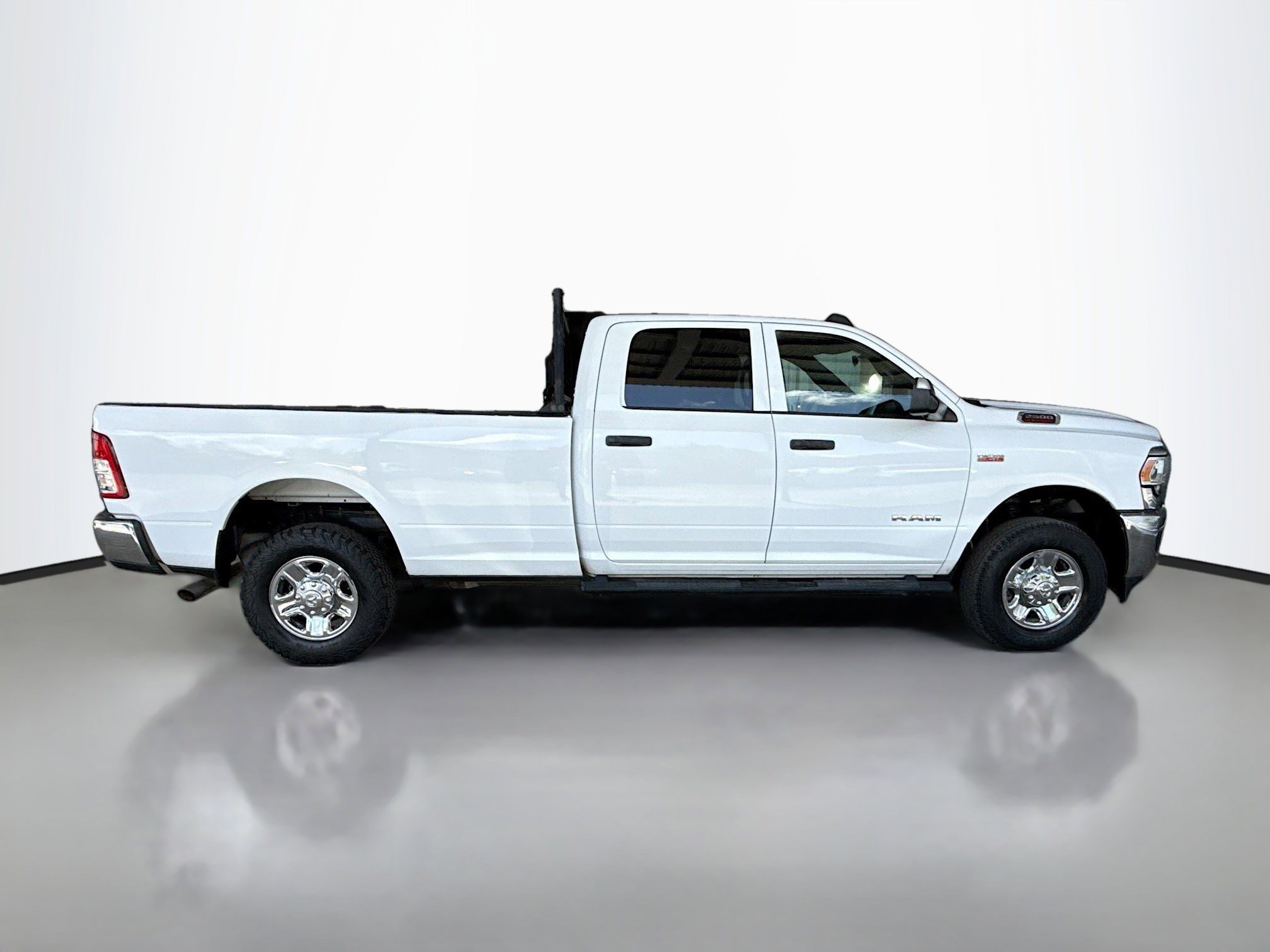 Used 2021 RAM 2500 Tradesman w/ Chrome Appearance Group image 11