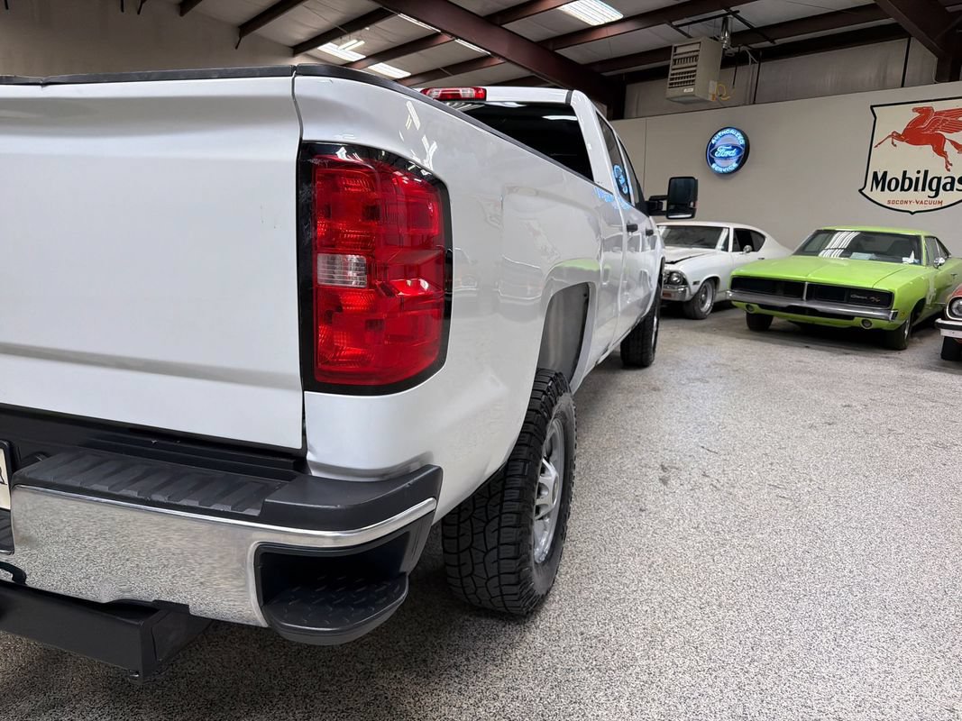 Used 2019 Chevrolet Silverado 2500 W/T w/ WT Convenience Package AWD/4WD image 16