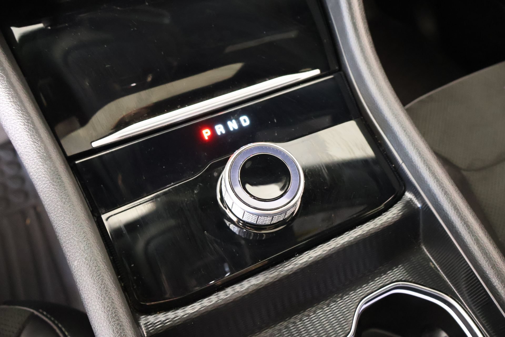 Used 2025 Jeep Grand Cherokee L Altitude AWD/4WD image 8