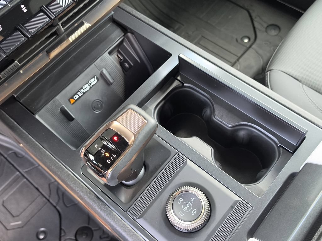 Used 2025 GMC Hummer EV 2X w/ LPO, Dark Essentials Package AWD/4WD image 26