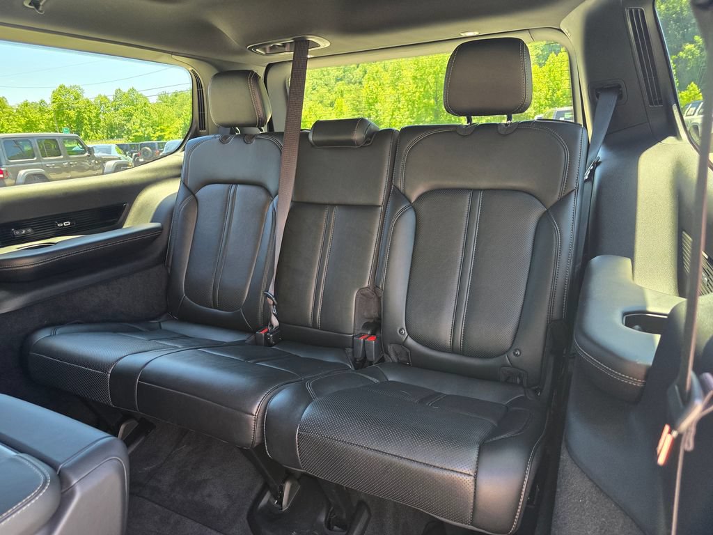 Used 2025 Jeep Grand Wagoneer 4WD image 12