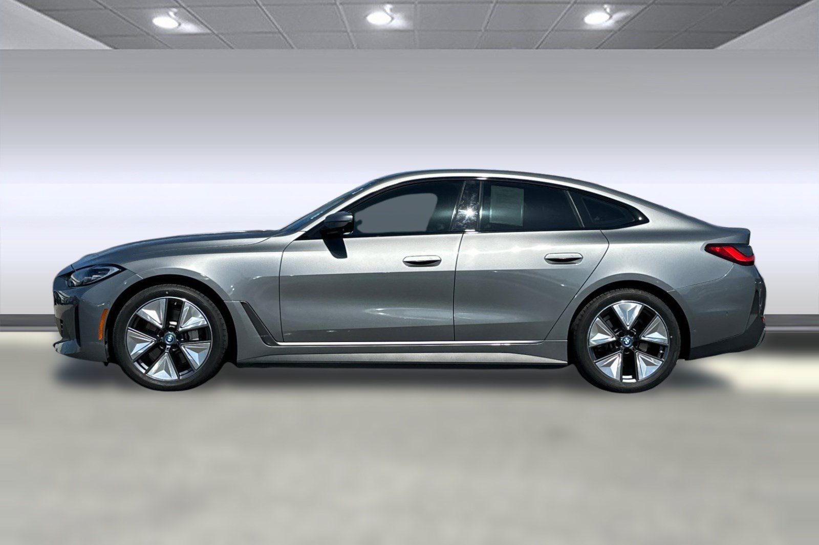 Certified 2023 BMW i4 eDrive35 w/ Premium Package RWD image 2