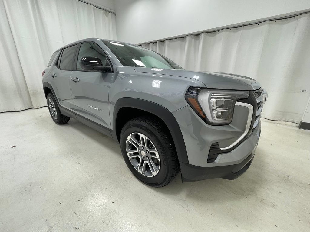 New 2027 GMC Terrain Elevation FWD image 3