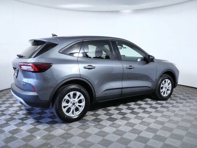 Certified 2025 Ford Escape Active AWD/4WD image 8