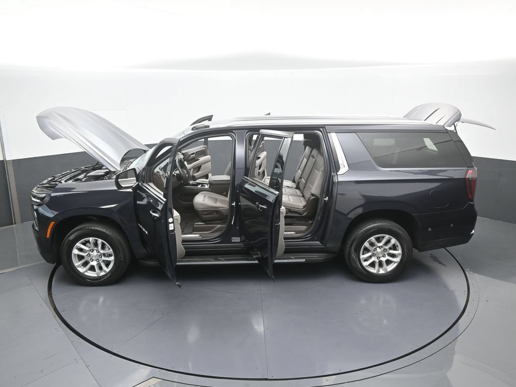 Used 2025 Chevrolet Suburban LT RWD image 79