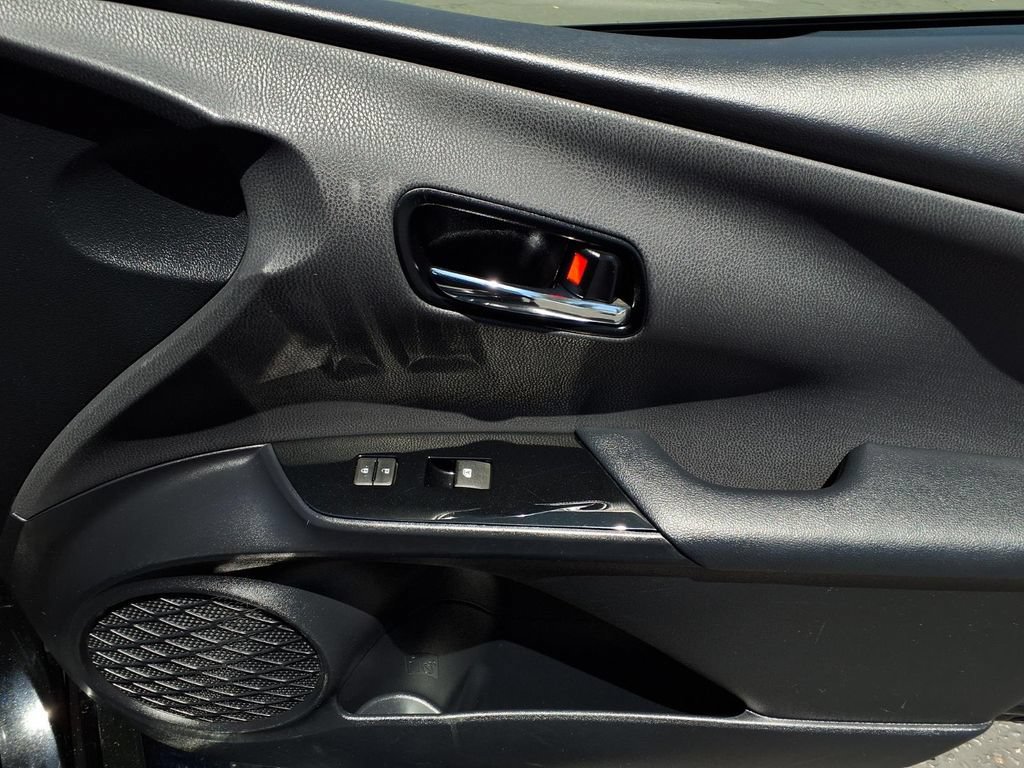 Used 2016 Toyota Prius Three Touring w/ Preferred Accessory Package FWD image 23