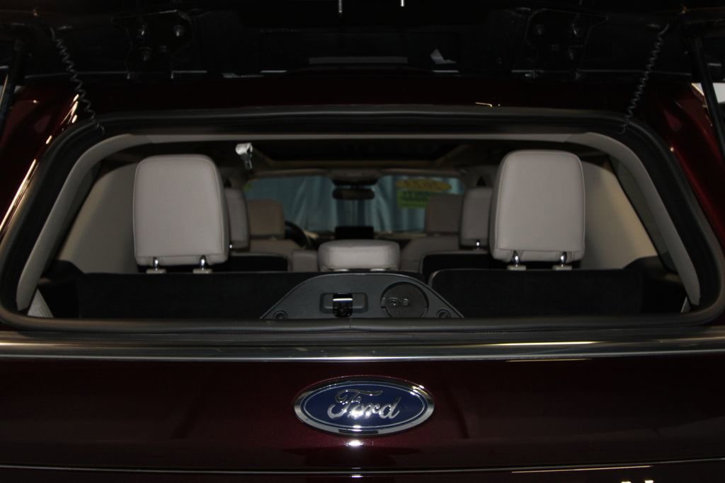 Used 2023 Ford Expedition Limited image 38