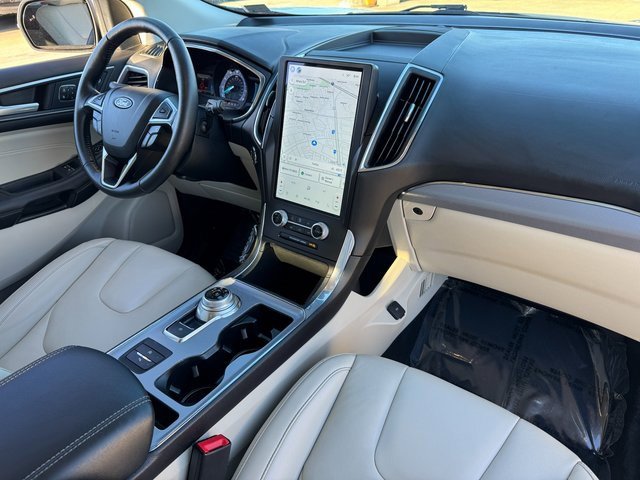 Used 2021 Ford Edge Titanium image 22