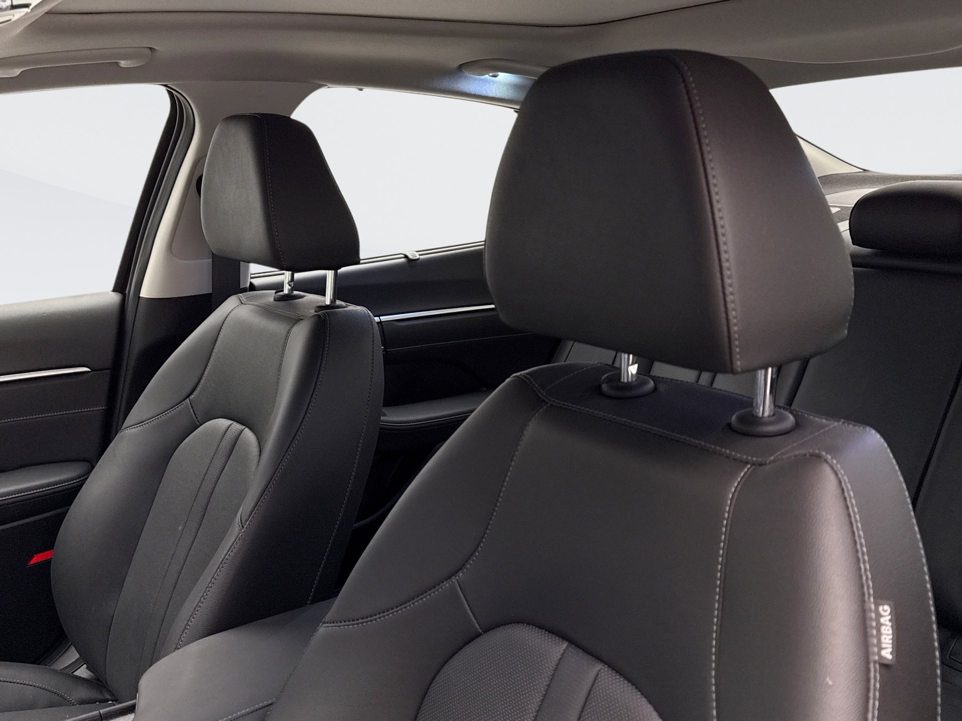 Used 2024 Hyundai Sonata Limited image 10