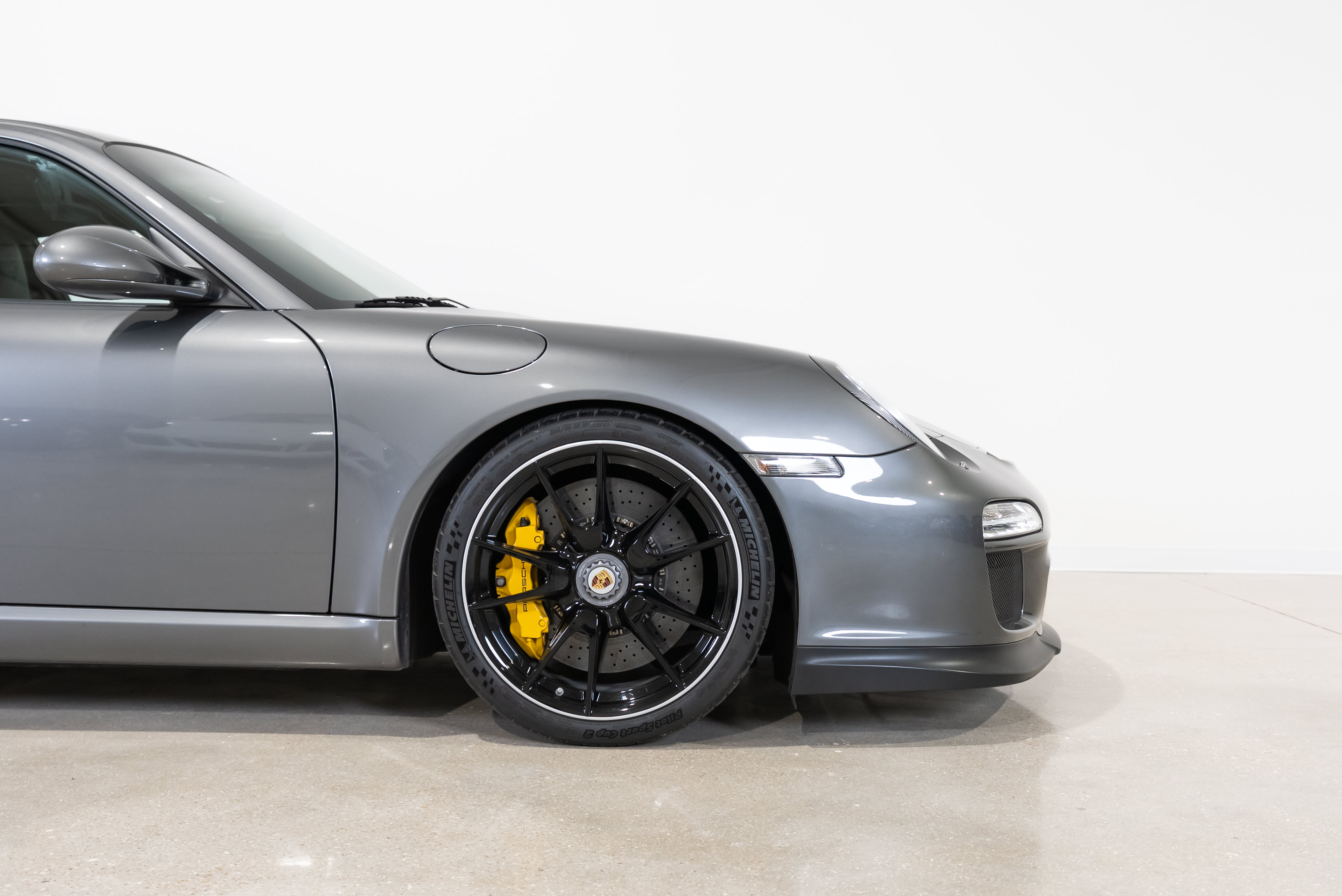 Used 2011 Porsche 911 GT3 RWD image 8