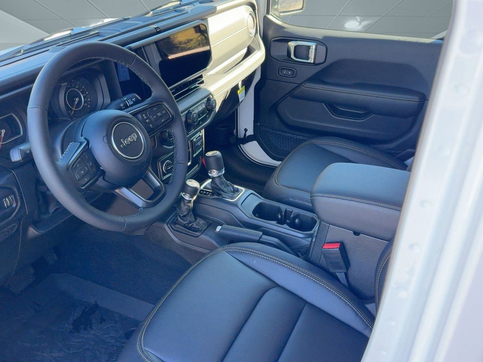 New 2025 Jeep Gladiator Sport image 4