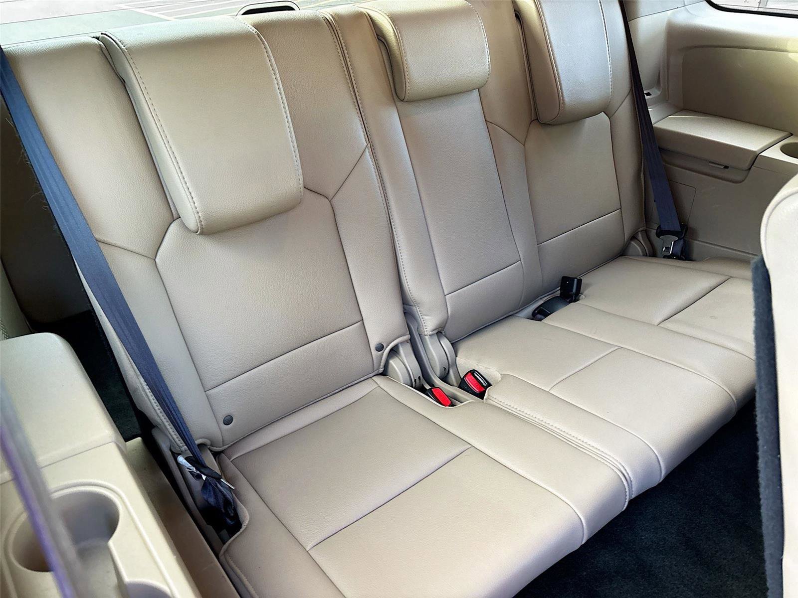 Used 2015 Honda Pilot Touring image 30