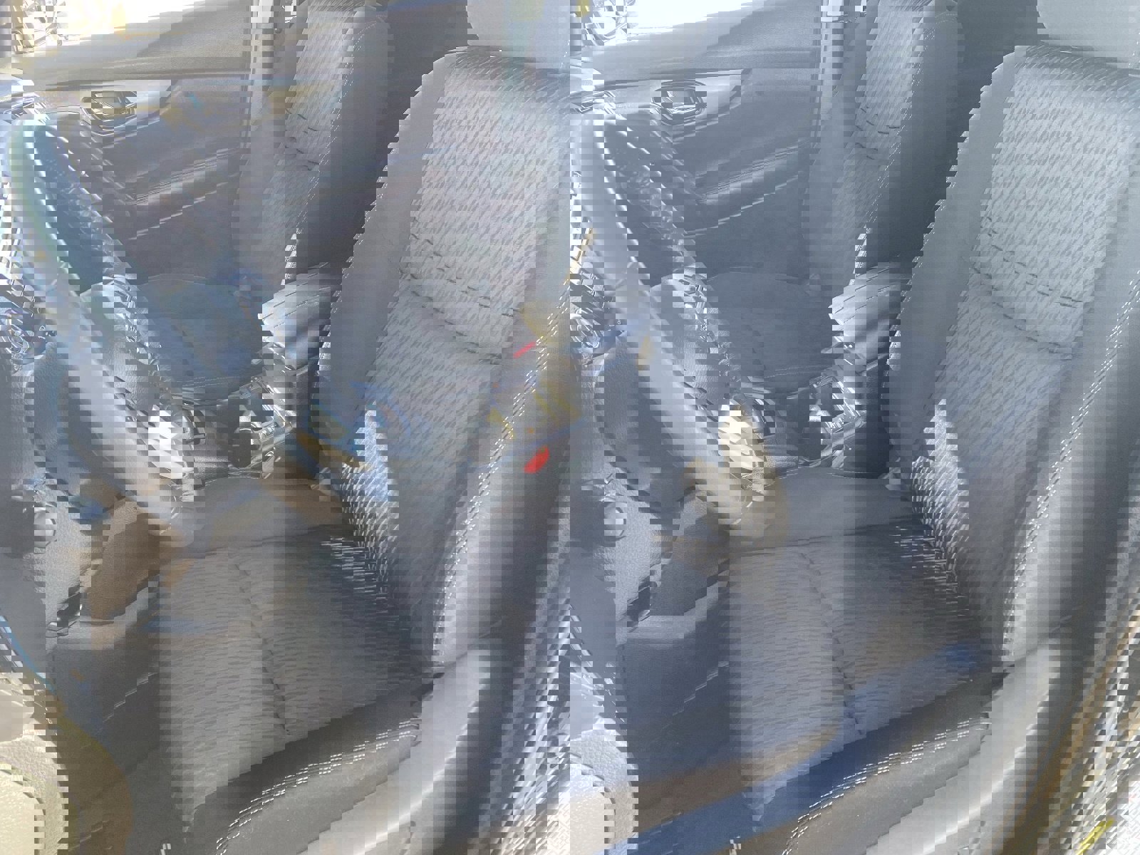 Used 2018 Nissan Rogue SV image 22