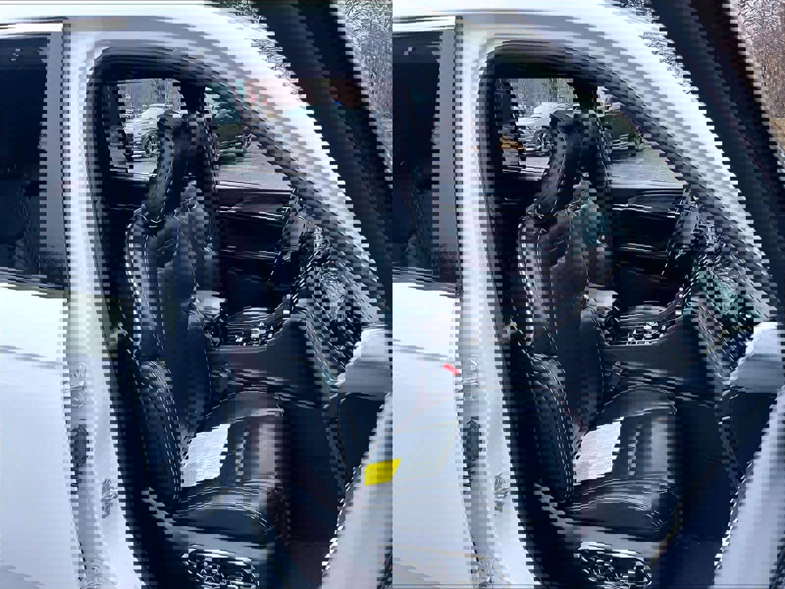 Used 2022 Jeep Grand Cherokee Overland w/ Adv Protech Group III AWD/4WD image 11