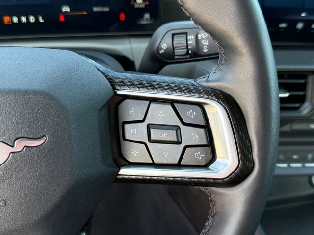 Used 2025 Ford Mustang EcoBoost image 17