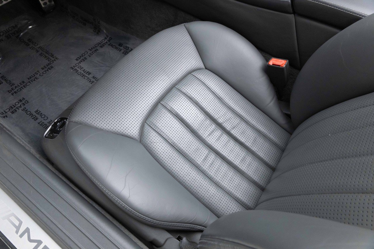 Used 2006 Mercedes-Benz SL 65 AMG image 32