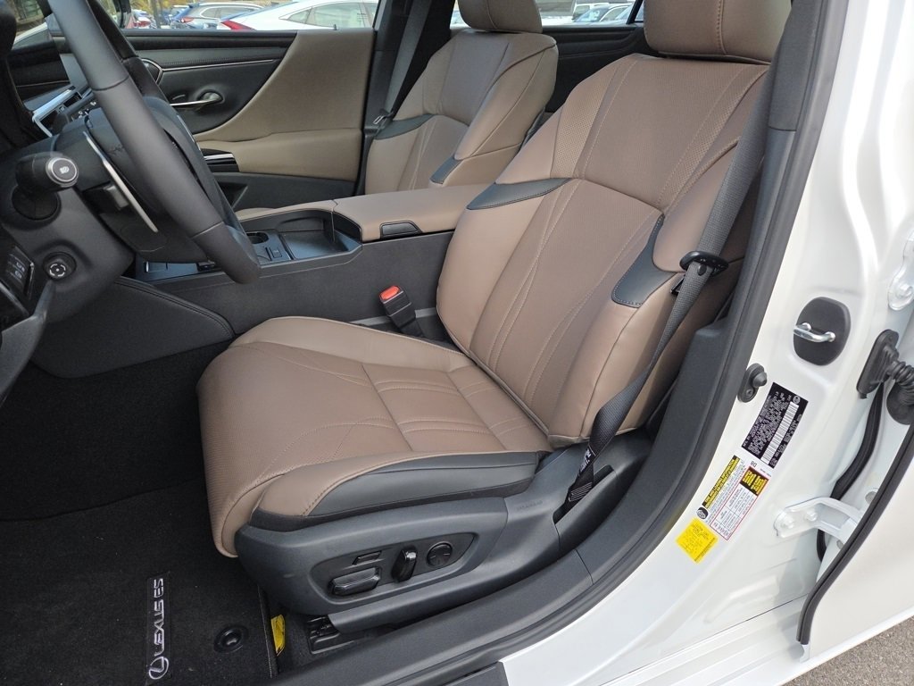 New 2025 Lexus ES 350 350 Luxury image 6