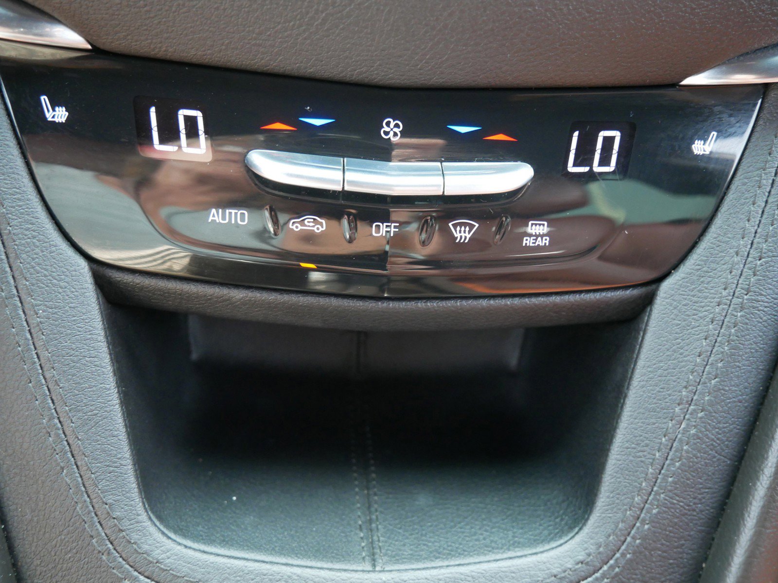 Used 2020 Cadillac XT5 Sportv w/ LPO, Floor Liner Package image 29