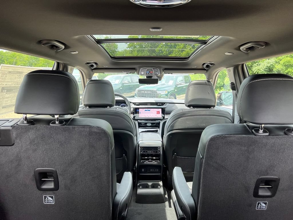 New 2026 Jeep Grand Cherokee L Limited AWD/4WD image 24