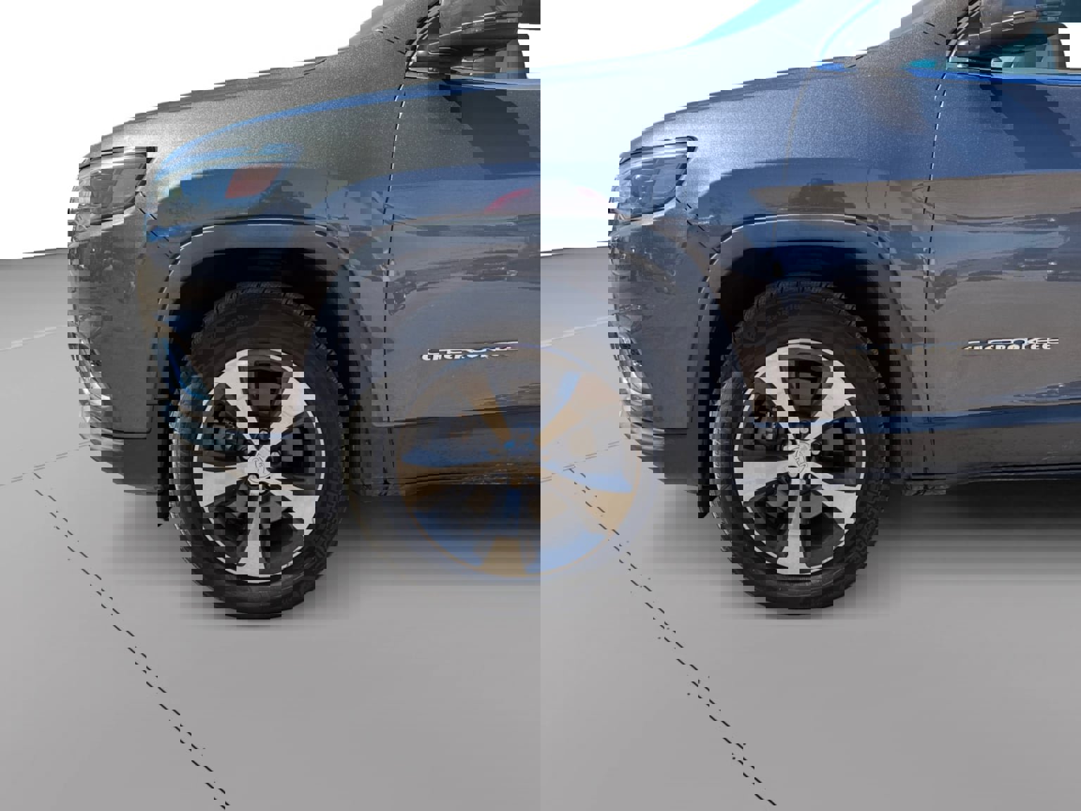 Used 2019 Jeep Cherokee Limited image 9