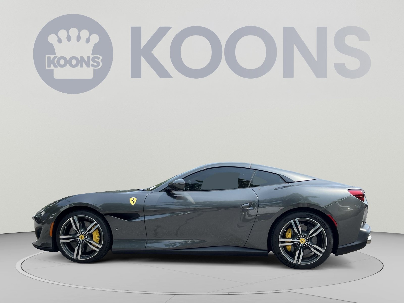 Used 2020 Ferrari Portofino RWD image 39