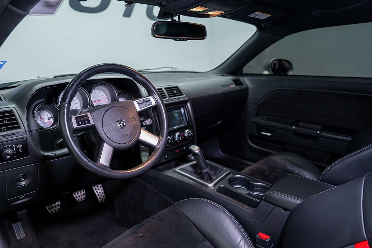 Used 2010 Dodge Challenger SRT8 w/ SRT Option Group II RWD image 15