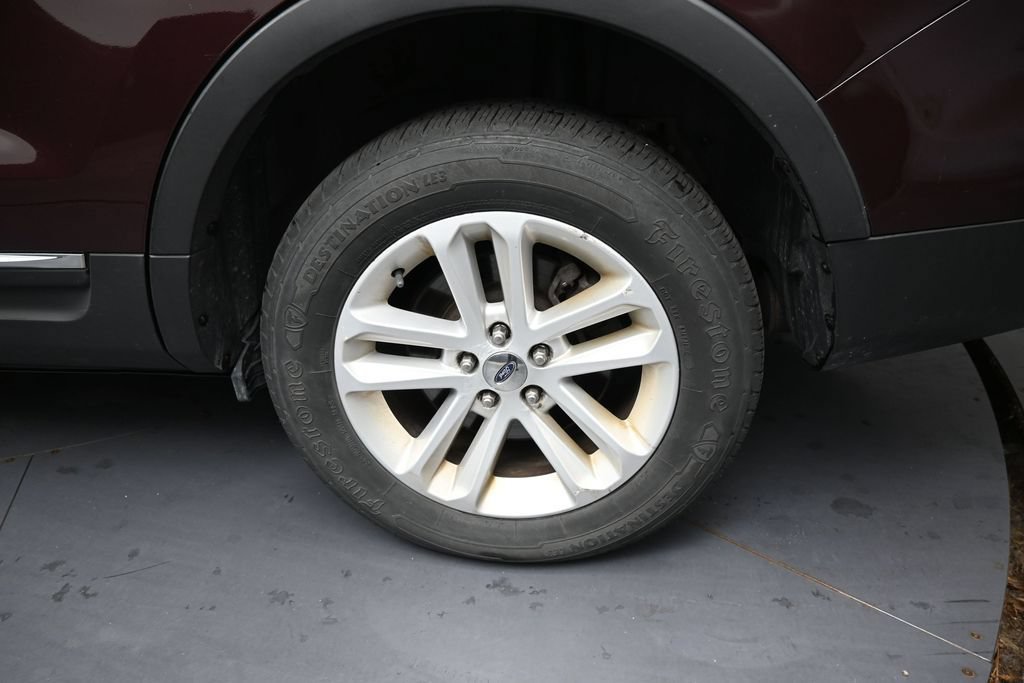 Used 2011 Ford Explorer XLT w/ 202A Rapid Spec Order Code AWD/4WD image 14
