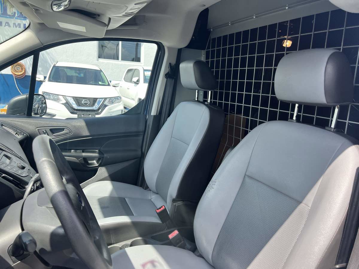 Used 2018 Ford Transit Connect XL image 11