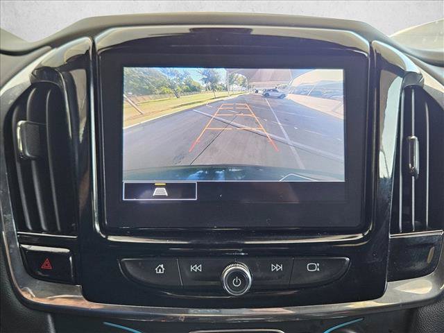 Used 2023 Chevrolet Traverse LT FWD image 12