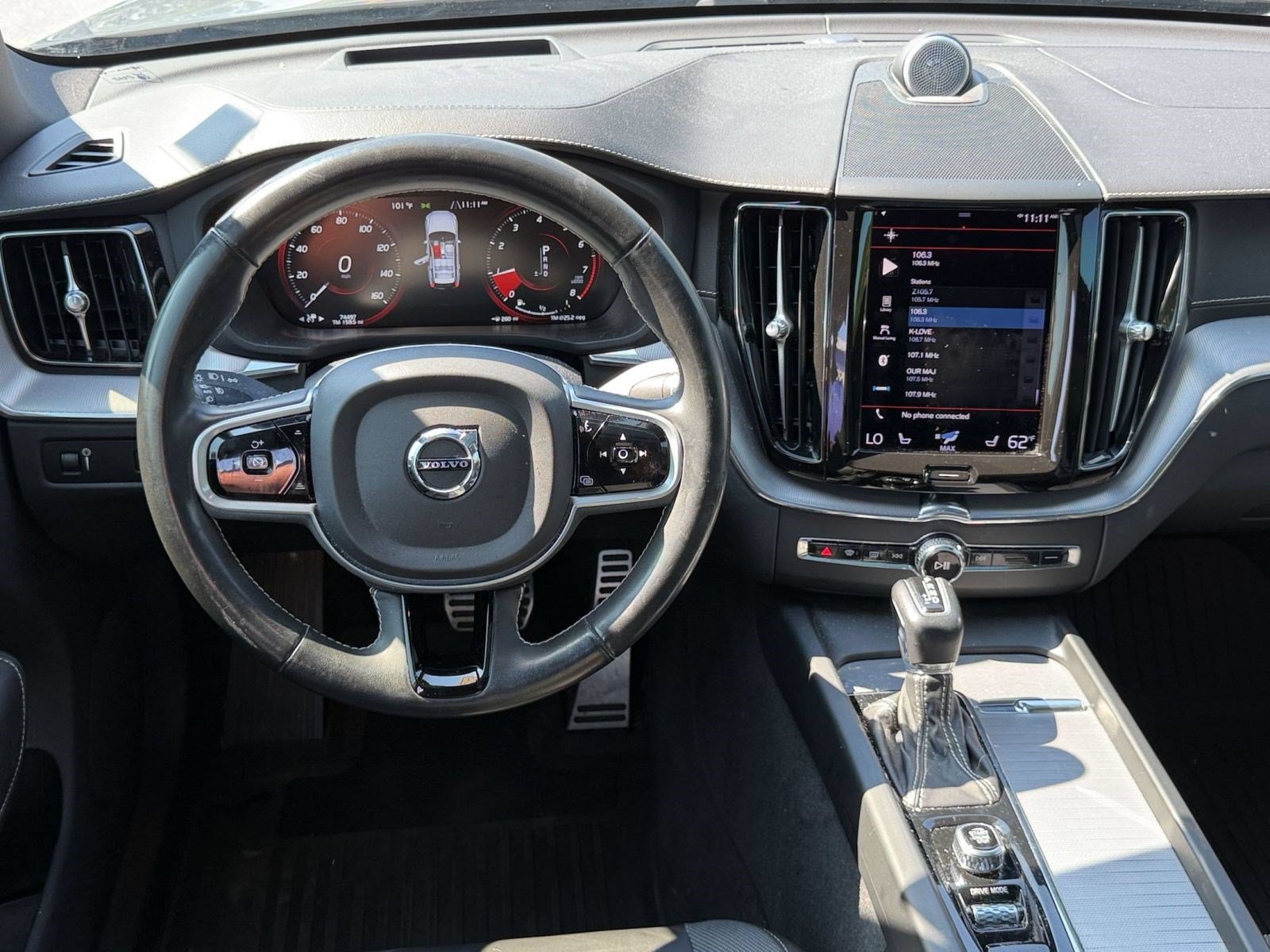 Used 2021 Volvo XC60 T6 R-Design w/ Advanced Package AWD/4WD image 28
