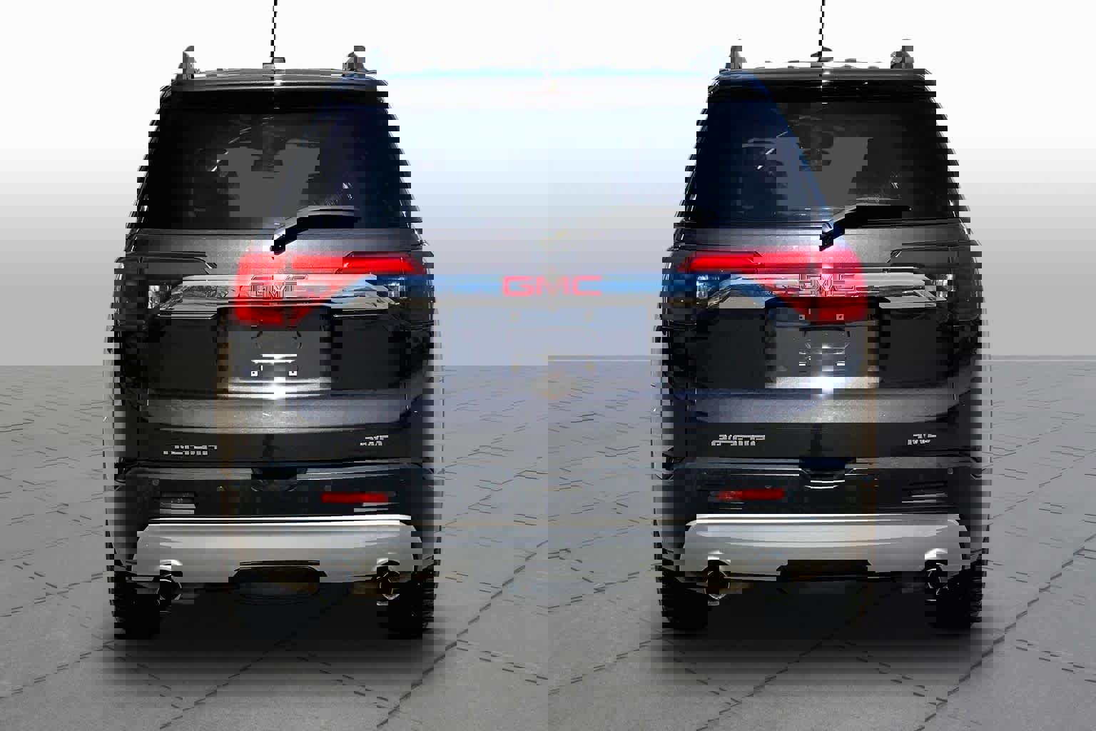 Used 2017 GMC Acadia SLT image 5