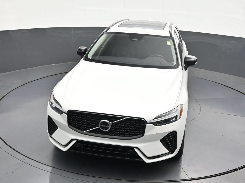 Certified 2024 Volvo XC60 B5 Plus w/ Climate Package AWD/4WD image 22