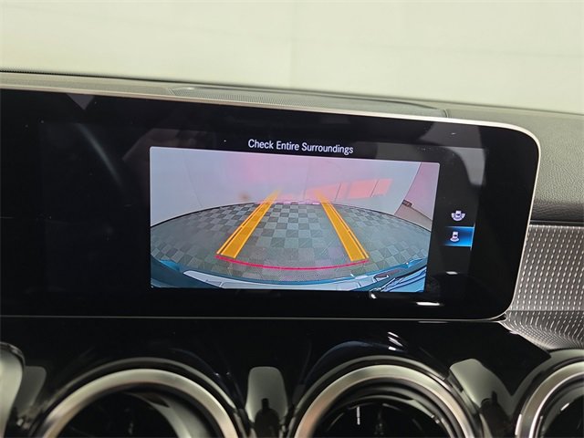 Used 2021 Mercedes-Benz GLB 250 4MATIC image 14