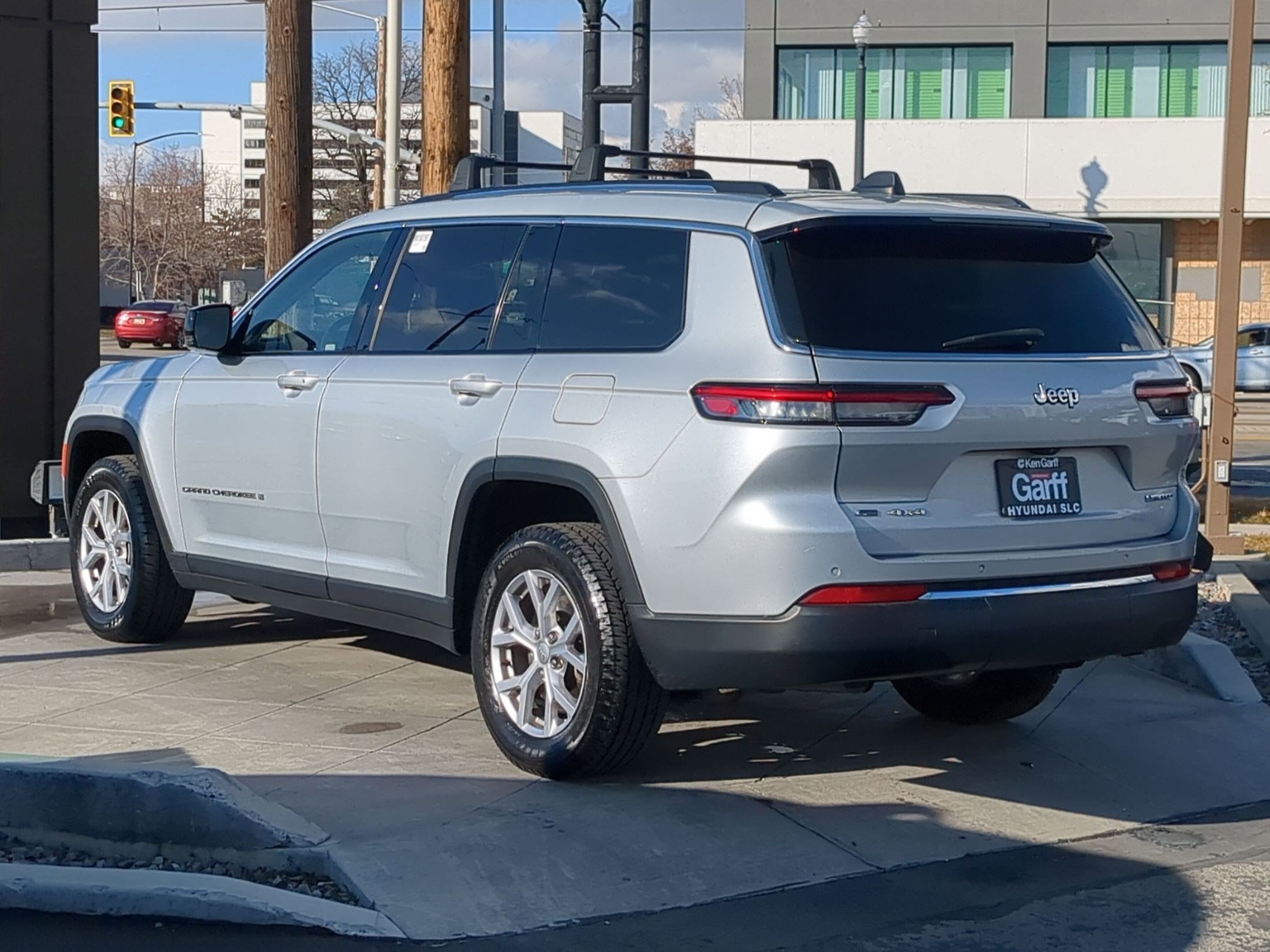 Used 2021 Jeep Grand Cherokee L Limited image 7