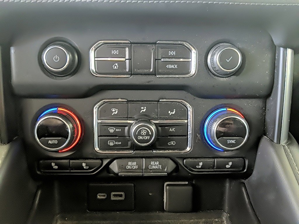 Used 2021 Chevrolet Tahoe Z71 w/ Luxury Package image 26