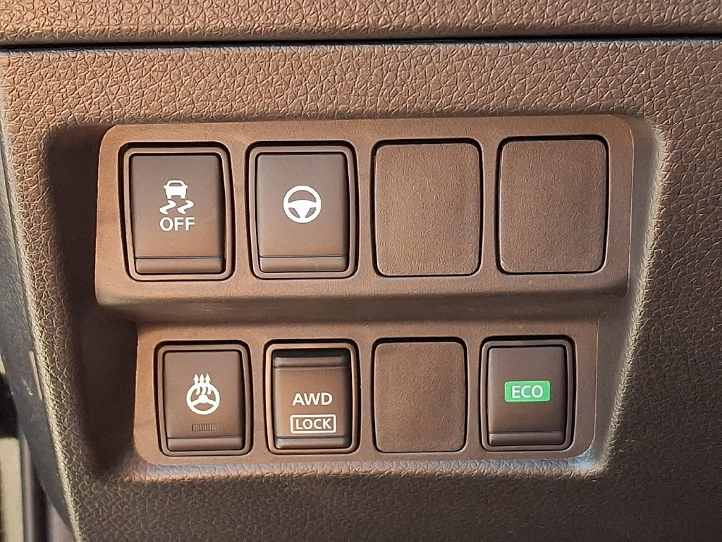 Used 2019 Nissan Rogue Sport SL w/ Premium Package AWD/4WD image 26