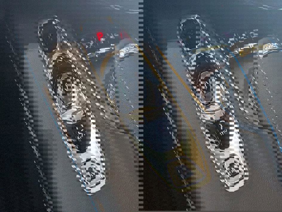 New 2025 Chevrolet Corvette E-Ray w/ Stealth Interior Trim Package image 21