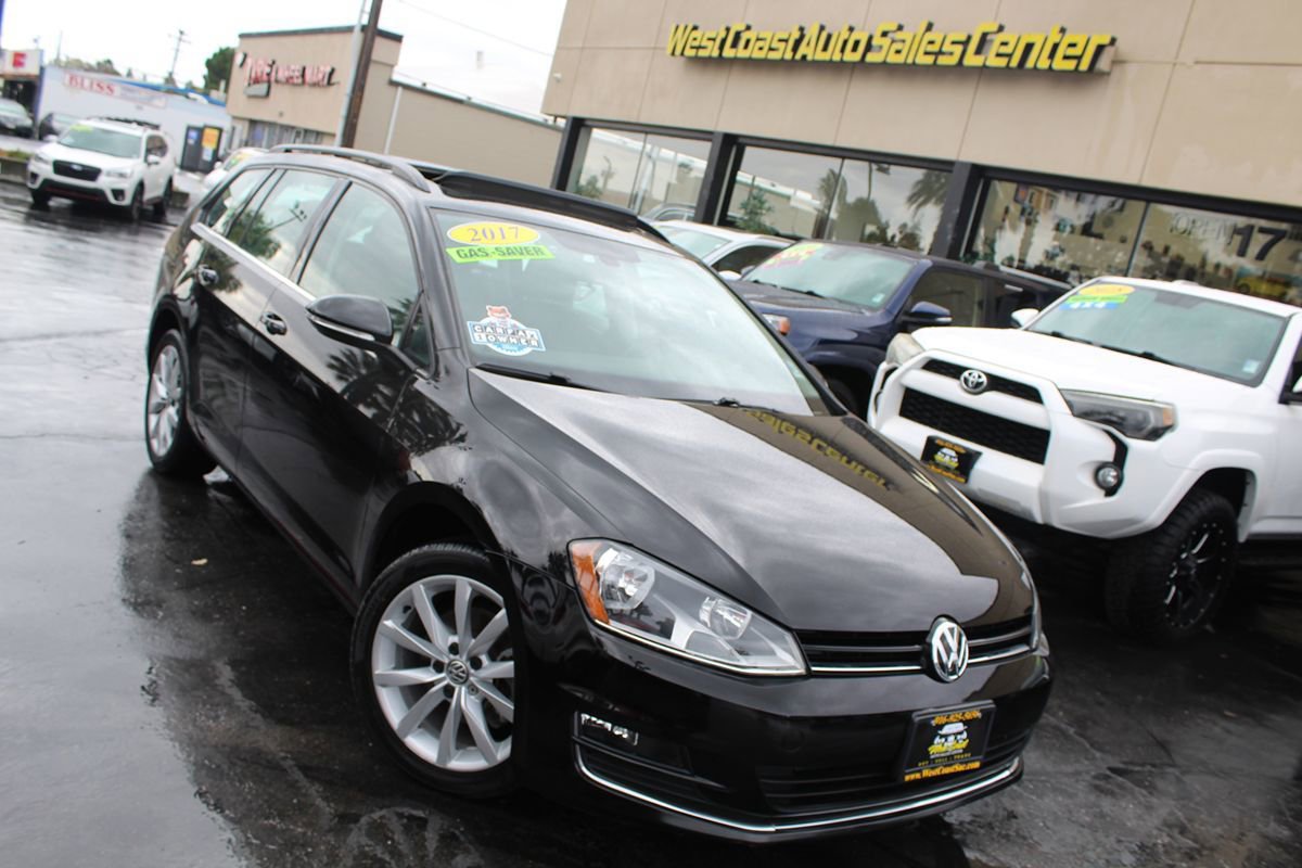 Used 2017 Volkswagen Golf SE FWD image 40