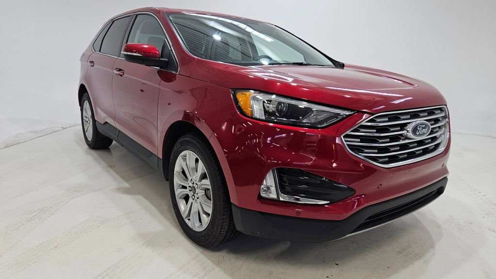 Used 2023 Ford Edge Titanium AWD/4WD image 3