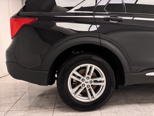 Used 2023 Ford Explorer XLT w/ Equipment Group 202A image 12