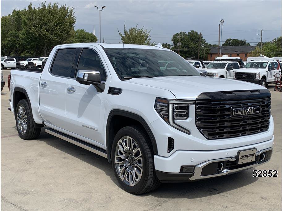 Used 2026 GMC Sierra 1500 Denali Ultimate AWD/4WD image 3