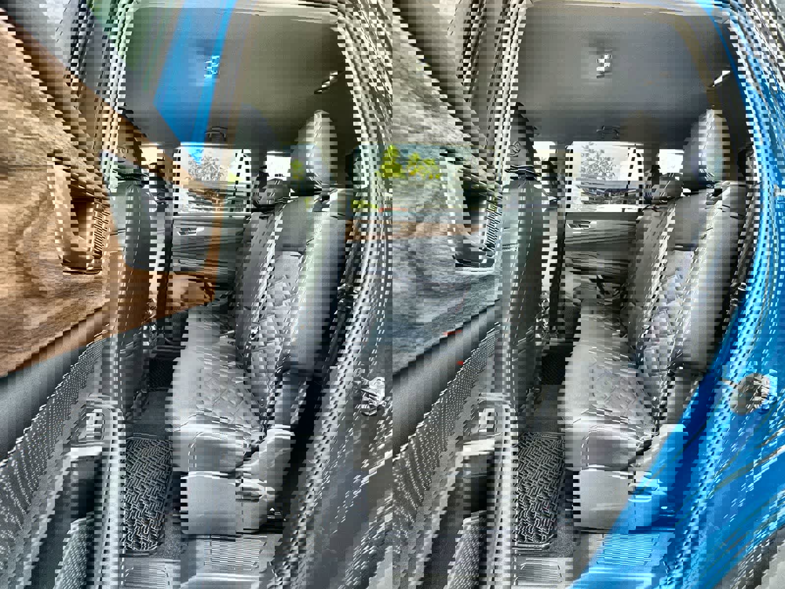 Used 2025 Volkswagen Atlas SE image 13