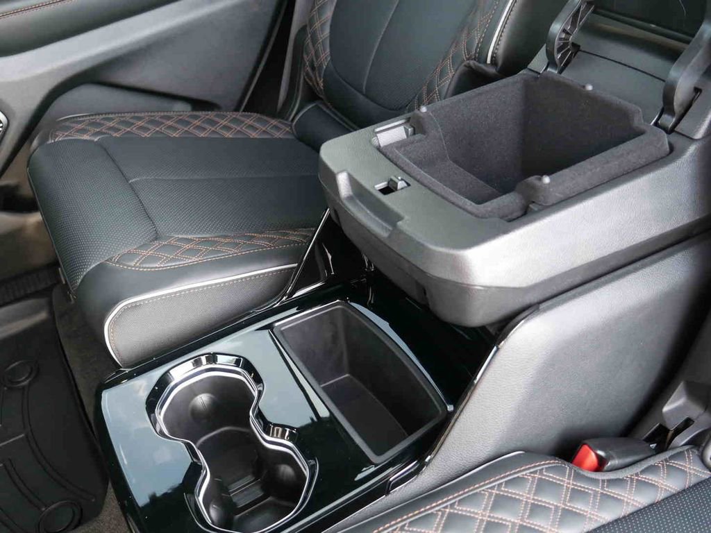 Used 2025 Jeep Grand Cherokee L Summit w/ Advanced Protech Group IV image 19