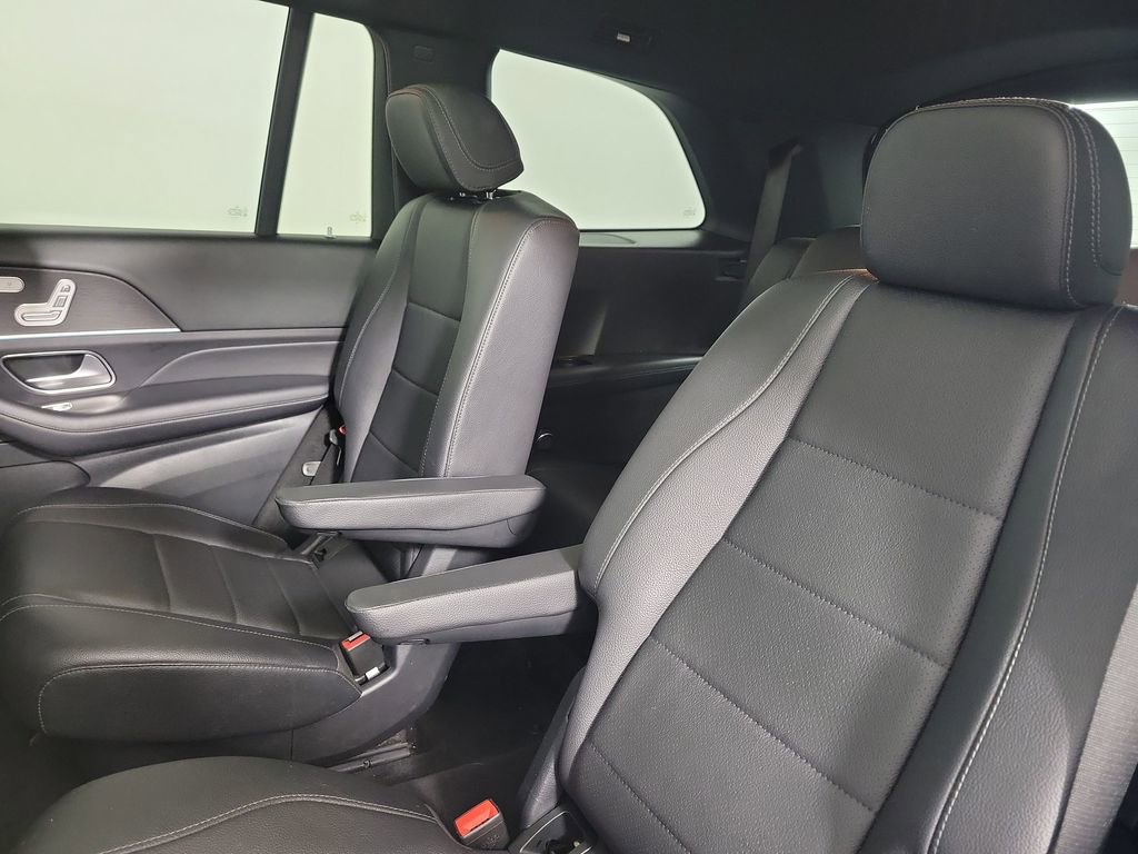 Used 2023 Mercedes-Benz GLS 450 4MATIC image 24