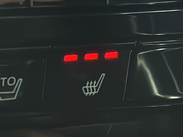 Used 2022 Acura MDX A-Spec image 32