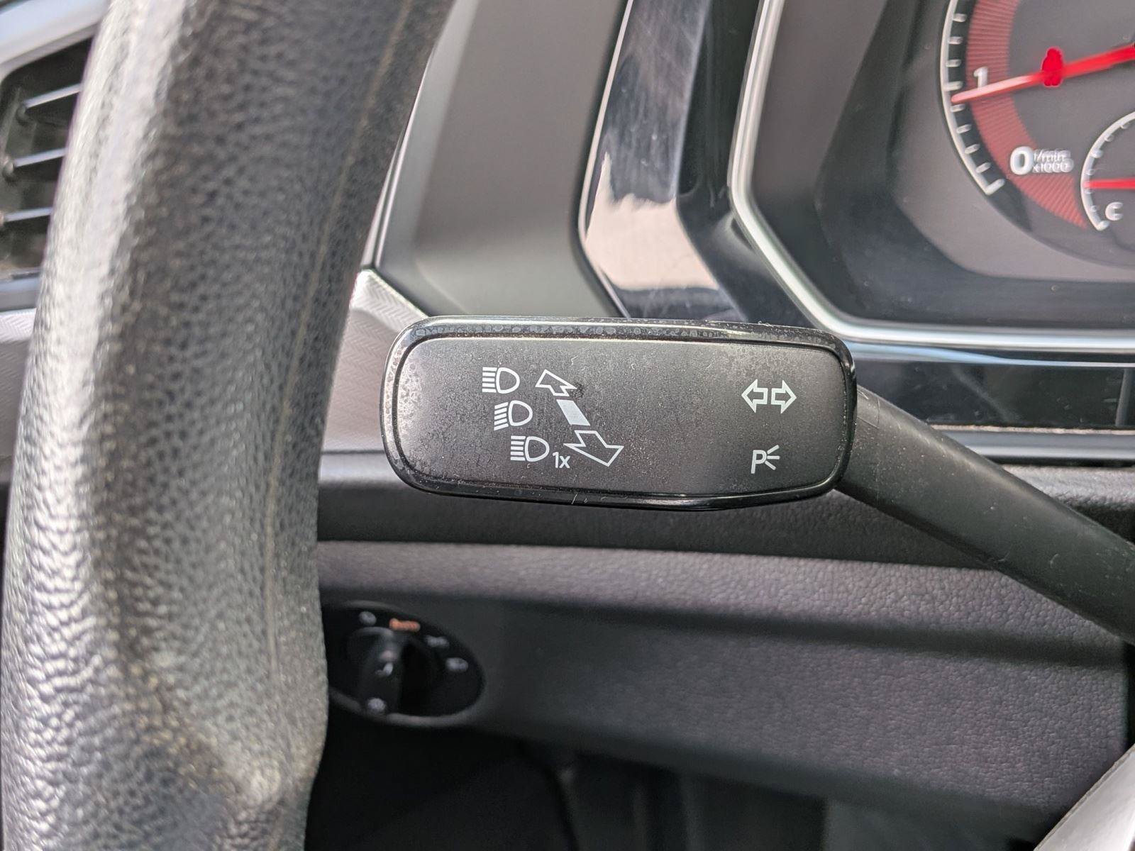 Used 2019 Volkswagen Jetta SE FWD image 37