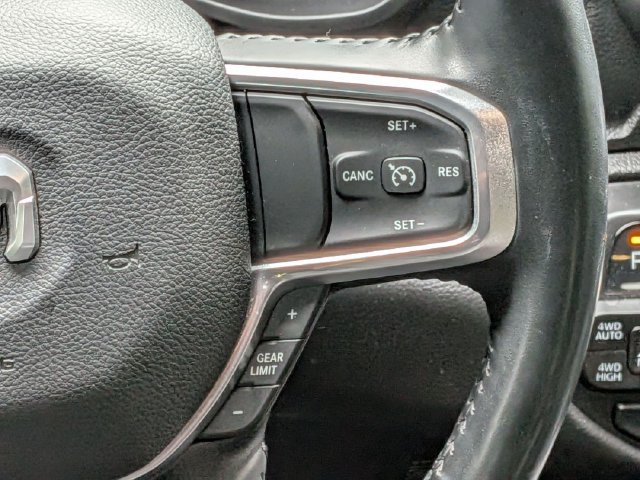 Used 2023 RAM 1500 Laramie AWD/4WD image 19