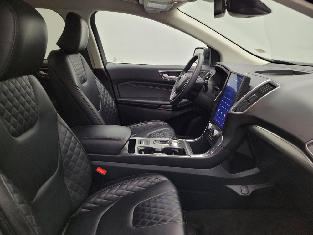 Used 2024 Ford Edge Titanium image 21
