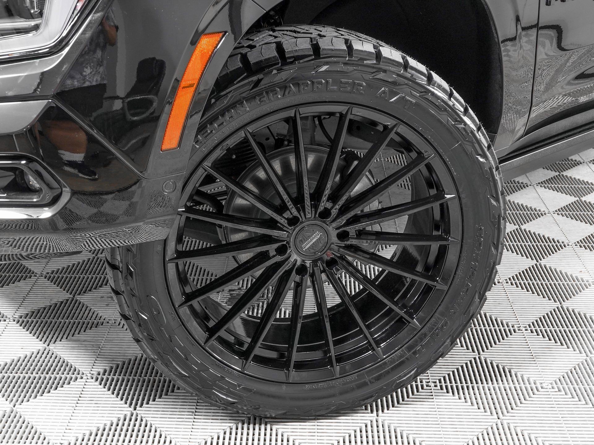 Used 2026 GMC Yukon XL AT4 Ultimate image 35