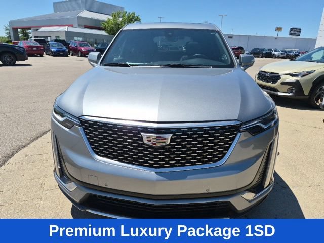 Used 2023 Cadillac XT6 Premium Luxury AWD/4WD image 3